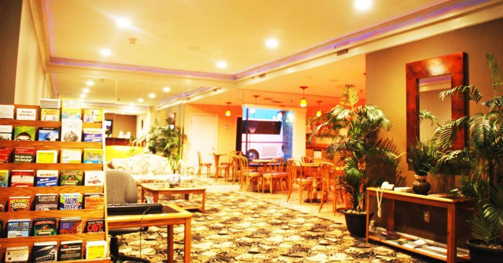 Homestyle Inn And Suites Спрингфилд Экстерьер фото